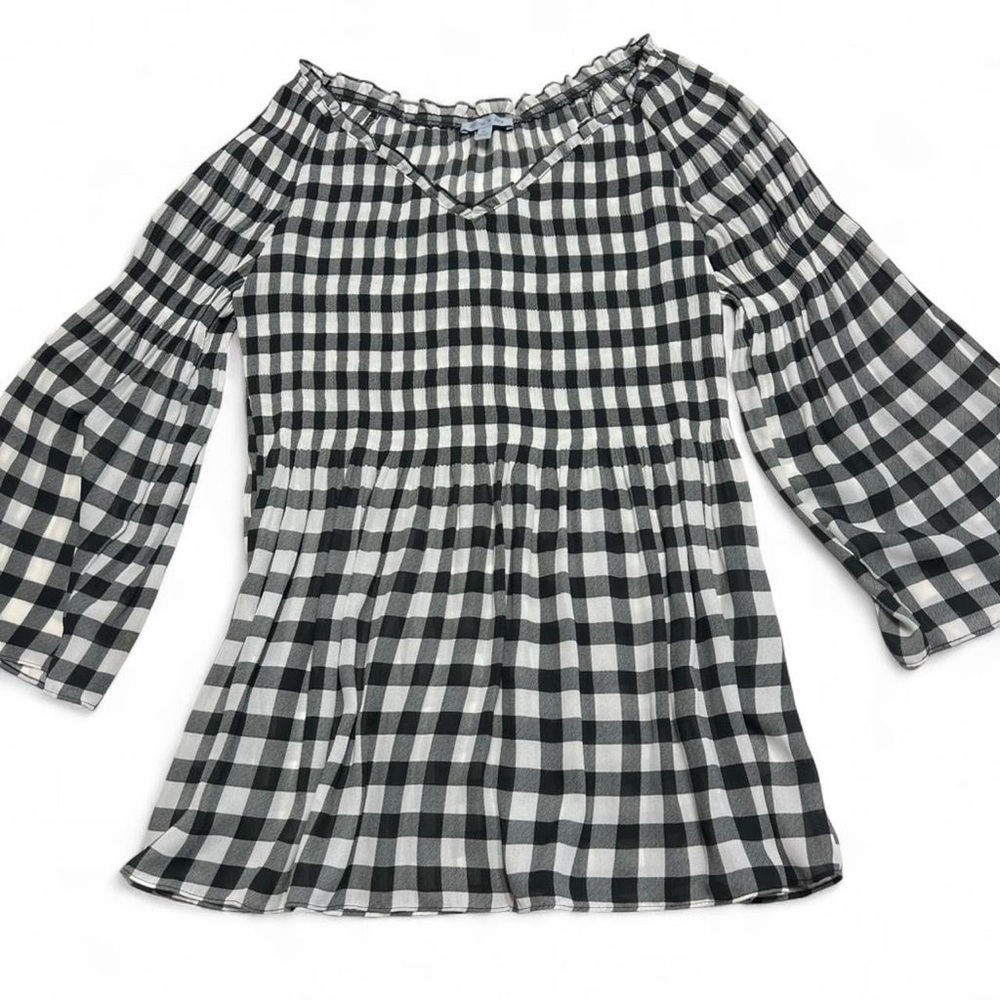 Francesca's Collections Black and White Checkered Blouse